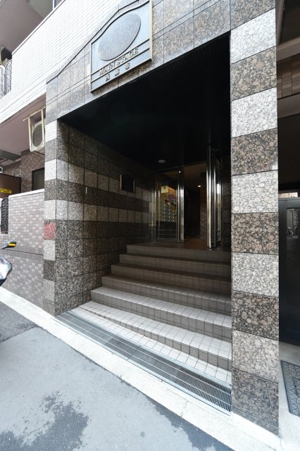 メインステージ西麻布 エントランス