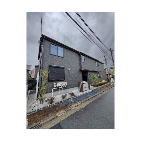 アンソレイユ明大前 外観