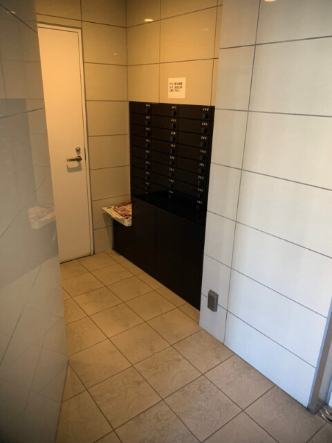 TFレジデンス鵜の木3階 メールコーナー