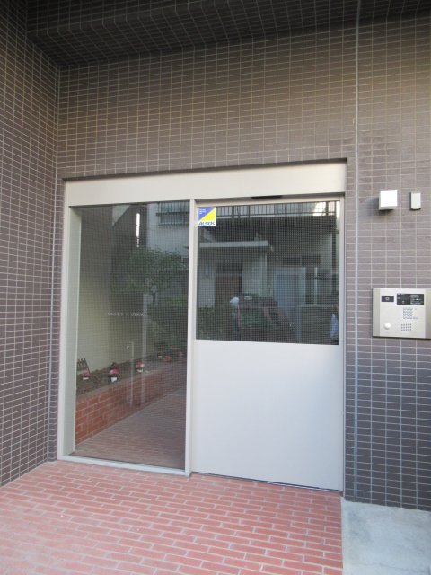 クレイシア新大塚 エントランス