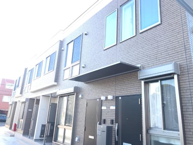 ソワヴィータ 外観写真（昼）