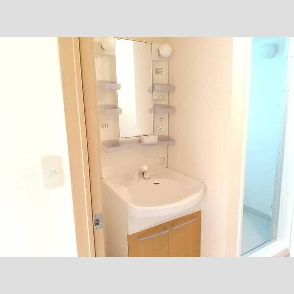 ローゼンハイム102号室 同建物別部屋の参考画像