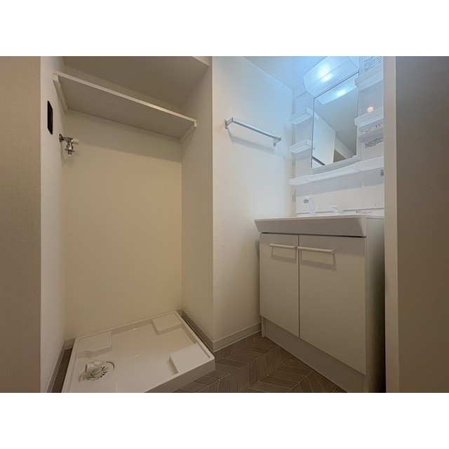 Ｄｒａｃａｅｎａ　湘南台 内観