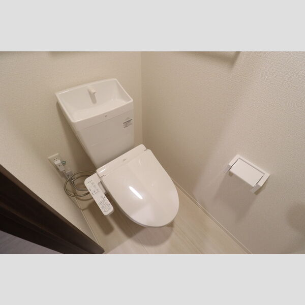 N・D-ROOM IIDACHOU　A棟106号室 温水洗浄暖房便座