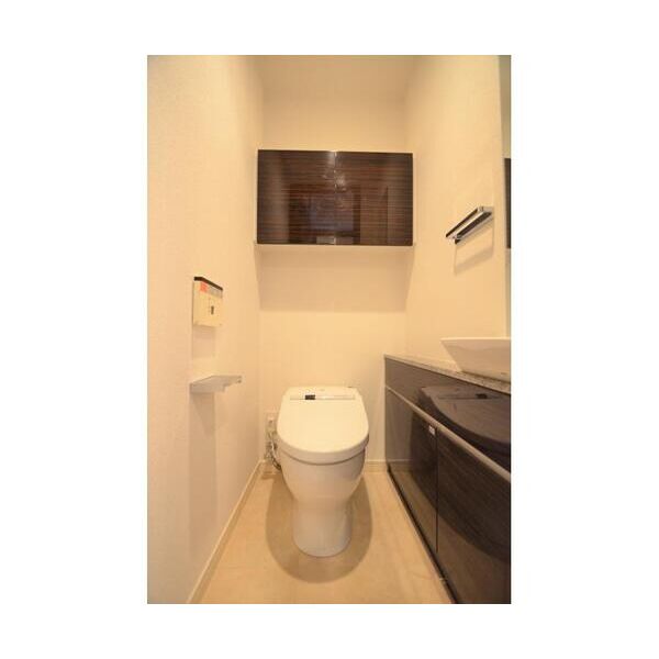 プラウドタワー千代田富士見2806号室 トイレ