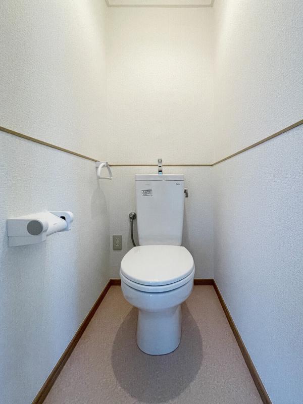 アーバンハイム成城(旧第2みどり荘)1階 収納