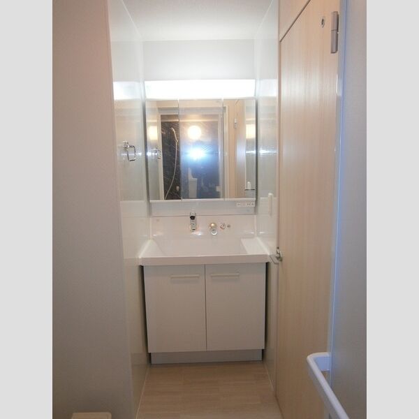 ファミール 洗面化粧台