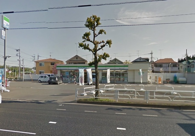 ルーチェ　三ッ藤1階 ファミリーマート武蔵村山三ツ木店