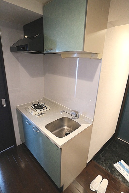 REV　REFAYS　B・B キッチン