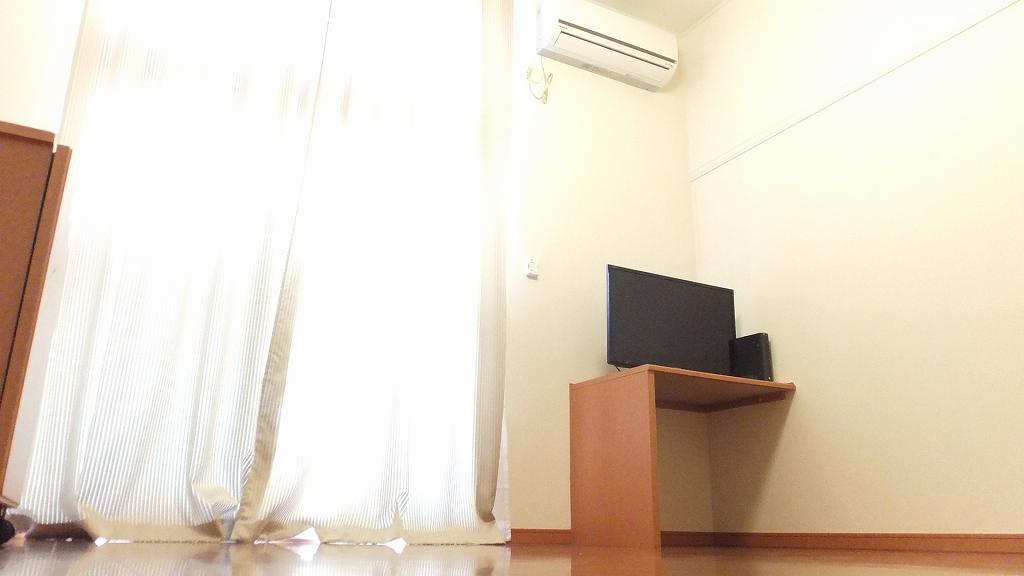 レオパレスバンビーナ106号室 家具家電付き