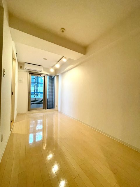 レジディア三越前9階 寝室