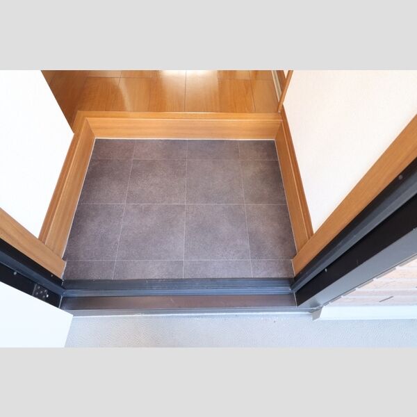 エスポワール八汐103号室 玄関