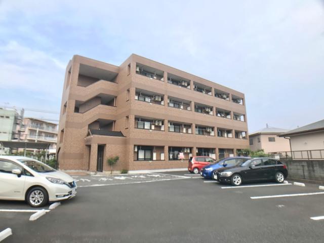 ヴィアーレ・ガーナ 外観写真（昼）