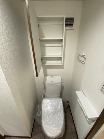 ベイルーム横浜生麦102号室 トイレ