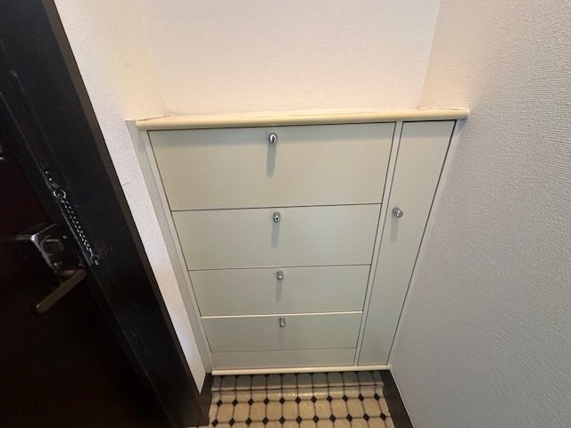 ＮＹマンション 靴入