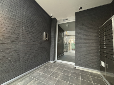 リブリ・エルカーサ亀有2階 エントランス