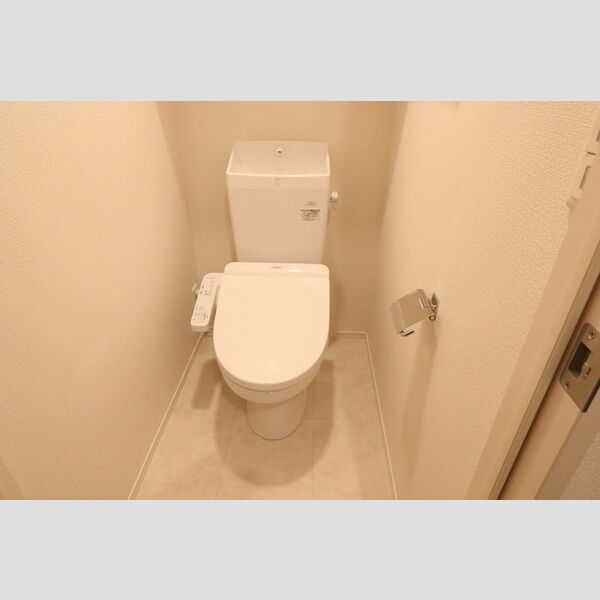 フラーリッシュ105号室 温水洗浄暖房便座