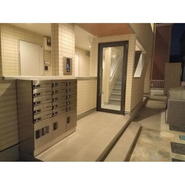 メグリオ新松戸 エントランス