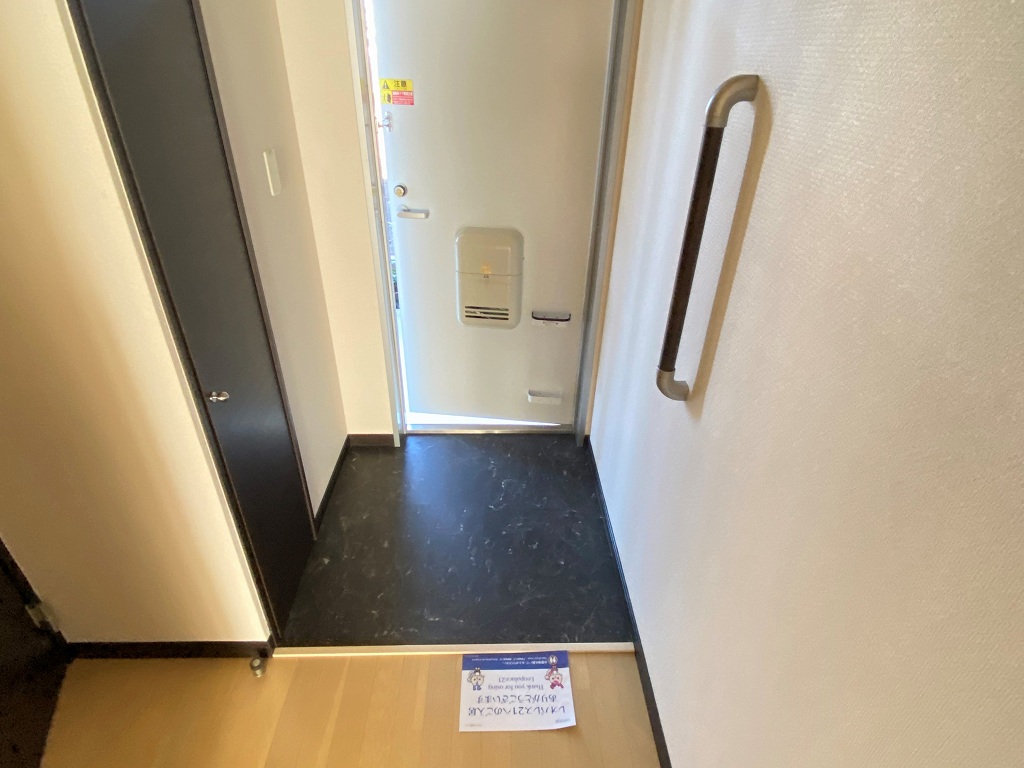 レオネクストシティーパレス２ 玄関