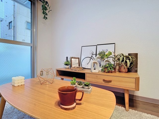 スカイコート都立大学2階 ※家具・小物はイメージです