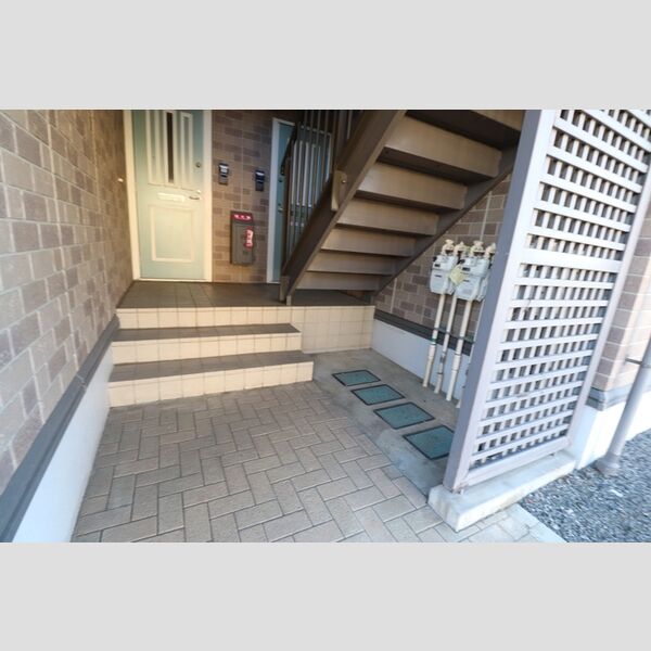 シェル・アジュール105号室 エントランス