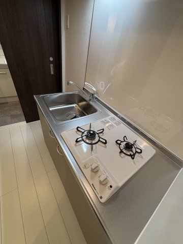 ウィンメゾン薬園台0105号室 綺麗なキッチンです