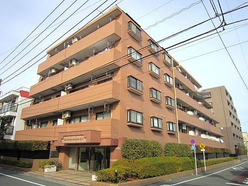 ライオンズマンション洗足池第２ 建物外観　※2013年2月の写真