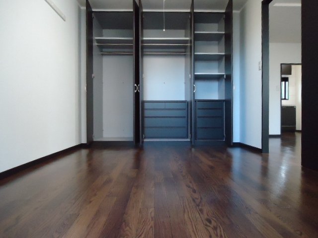 Ｂｌｕｅ－Ｒａｙ　Ｓｅｉｌａｎ 洋室