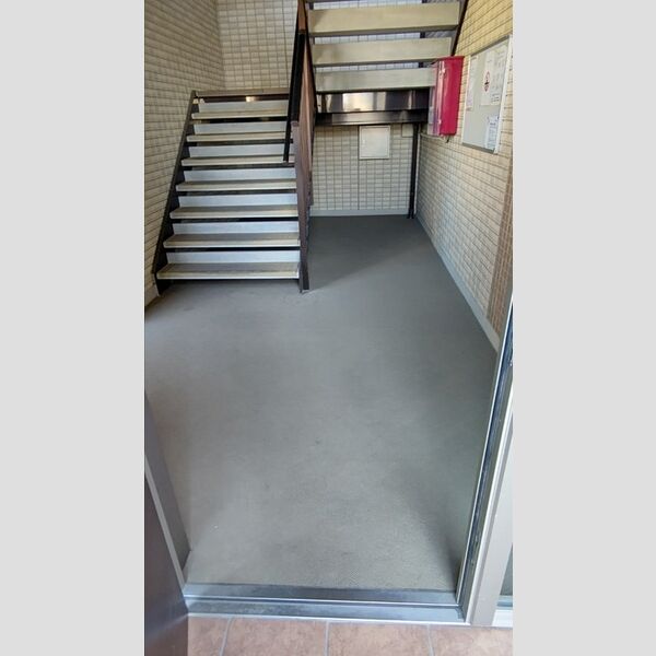 リヴェール102号室 ロビー