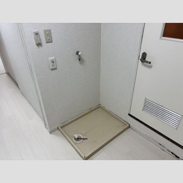 第2ロイヤルマンション502号室 退去前につき、別のお部屋のお写真です。