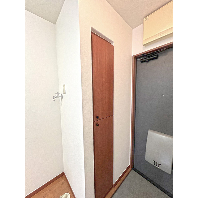 ジュネス シューズボックス付き