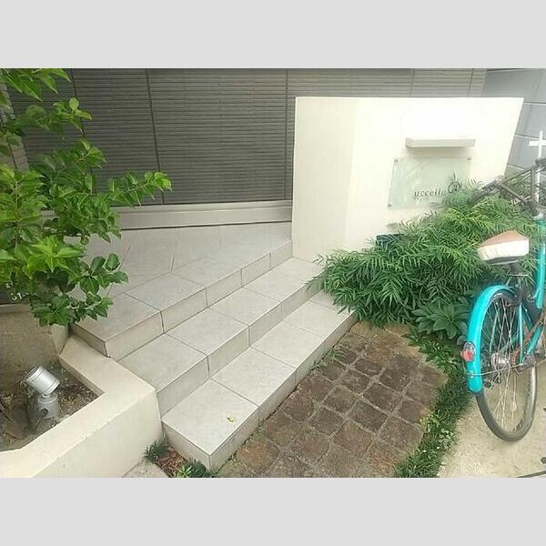 uccello101号室 エントランス