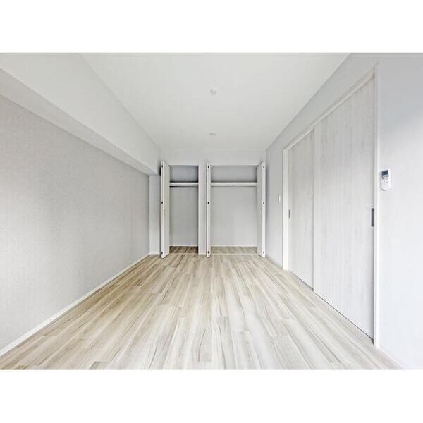 秀和第二南平台レジデンス リビング