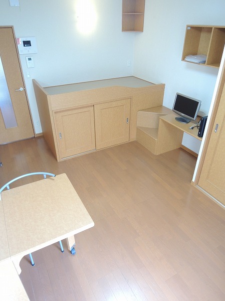 レオパレスＭｉｄｏｒｉ　Ⅲ 寝室