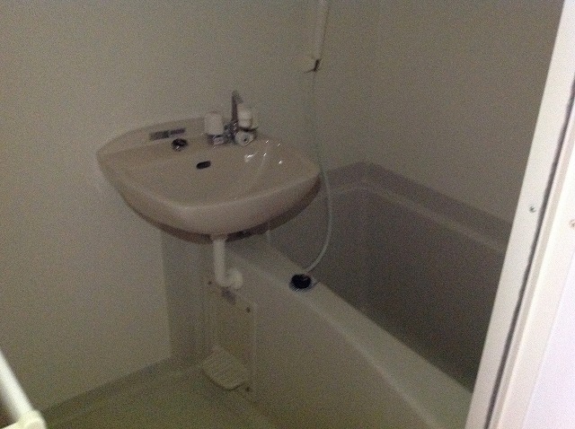 レオパレスエスポワール桜木町 内観