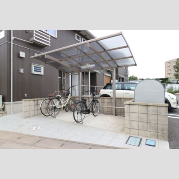 ラフィーユ 駐輪場