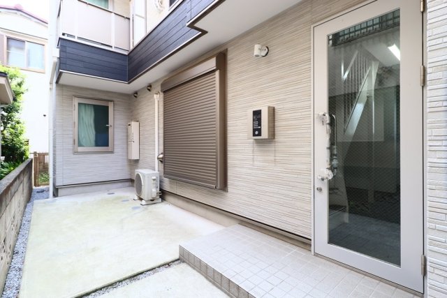 マーレ大森町 エントランス