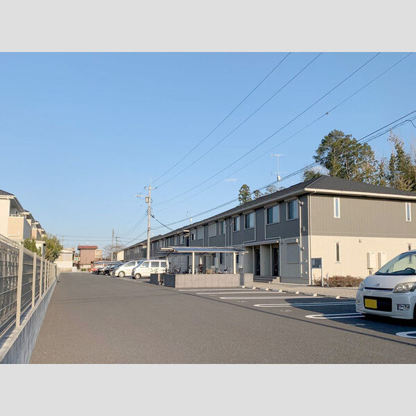 サントビーレジデンス　Ⅲ 駐車場