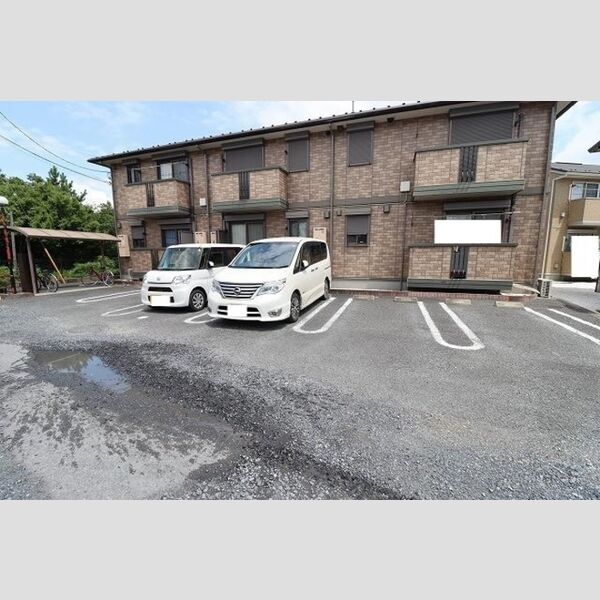 グランメール桜町　C 駐車場