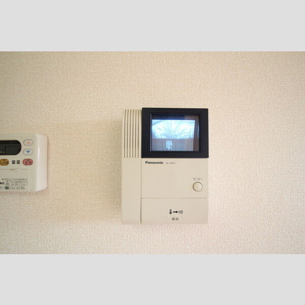 ロイヤルヒル East203号室 TV付きインターフォン