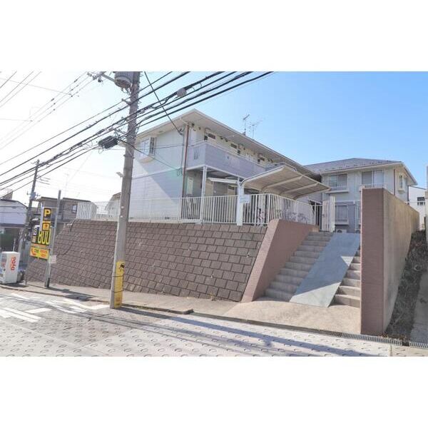 エステート亀ヶ谷211号室 エントランス