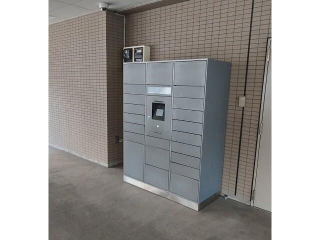 レジディア浦安6階 宅配ボックス
