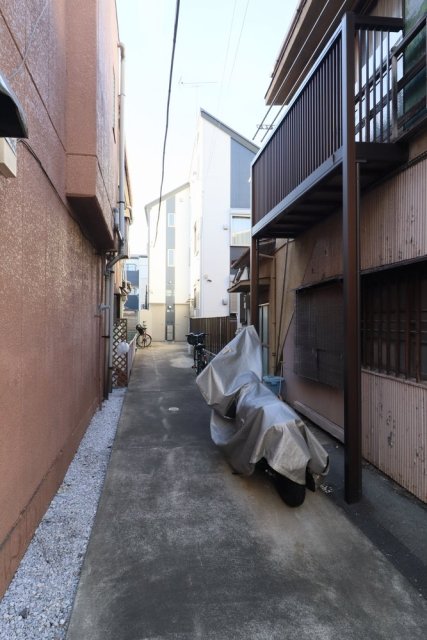 ヴィエント仲六郷 エントランス