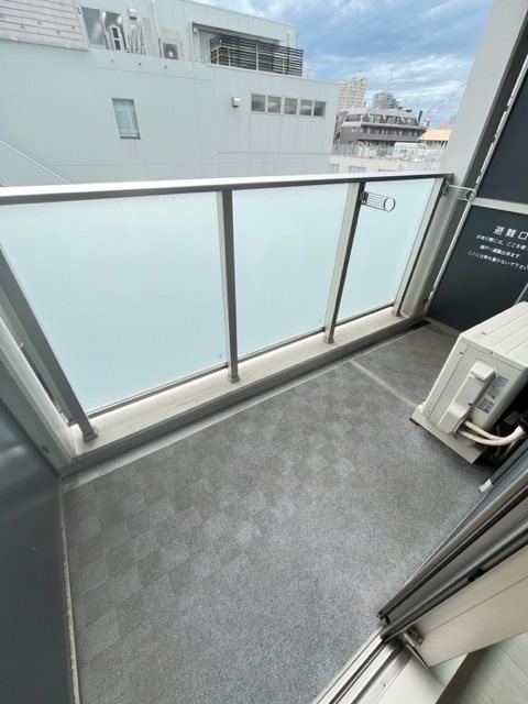 クロスレジデンス飯田橋5階 バルコニー