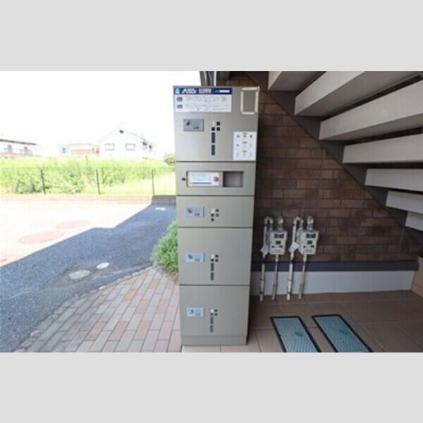 ハイムカトレアⅡ 宅配ボックス