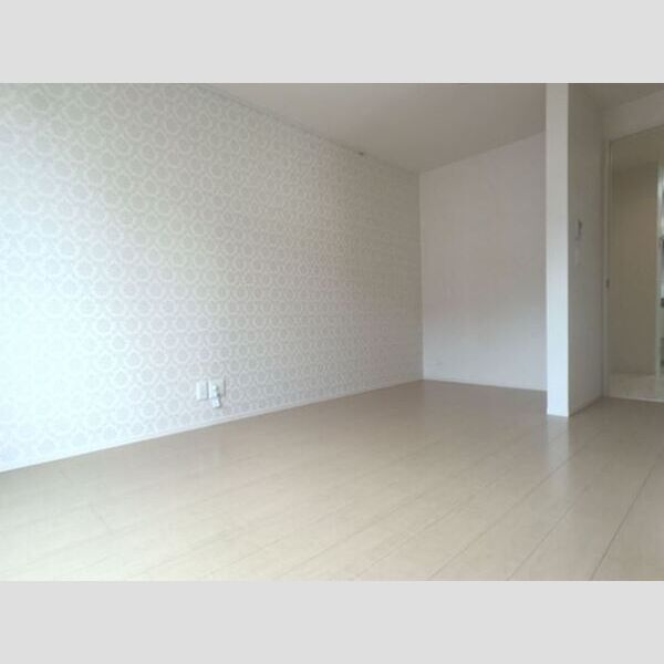 ワイズハウス201号室 ◆洋室7.5帖&隣洋室4帖◆