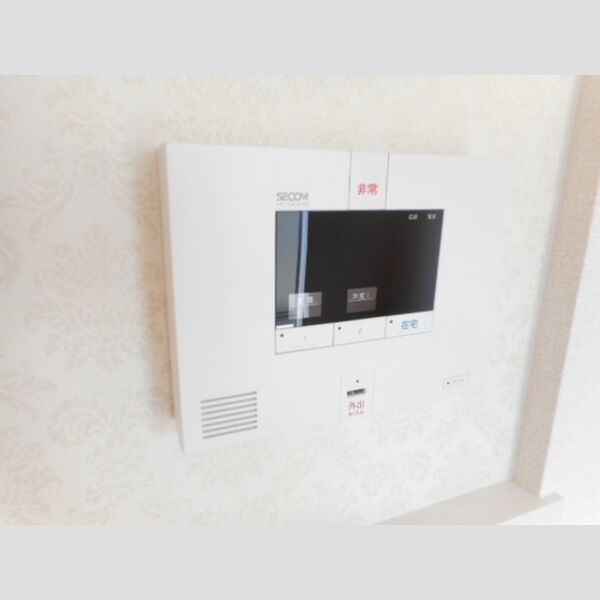コンフォール SECOMホームセキュリティ標準搭載