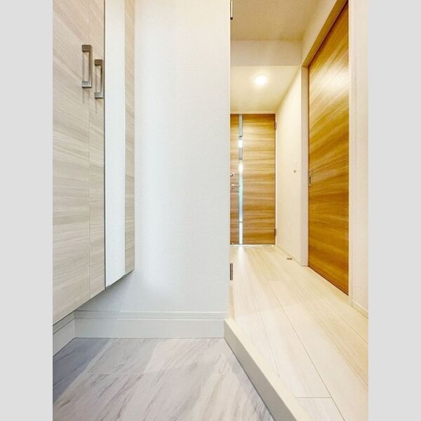 ルリアン北小岩Ⅲ 玄関