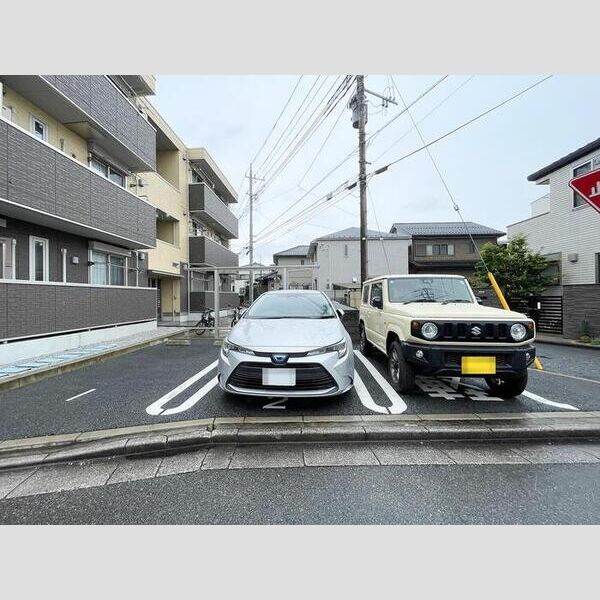 olen kotona 駐車場