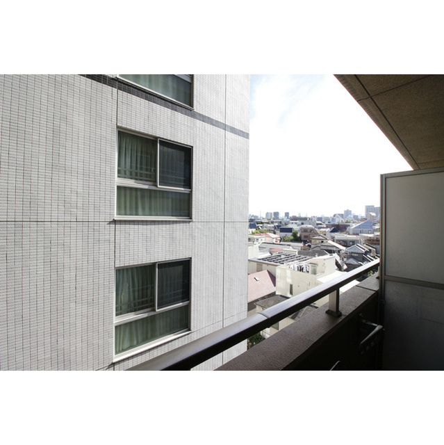 プレール・ドゥーク文京本駒込905号室 504からの眺め